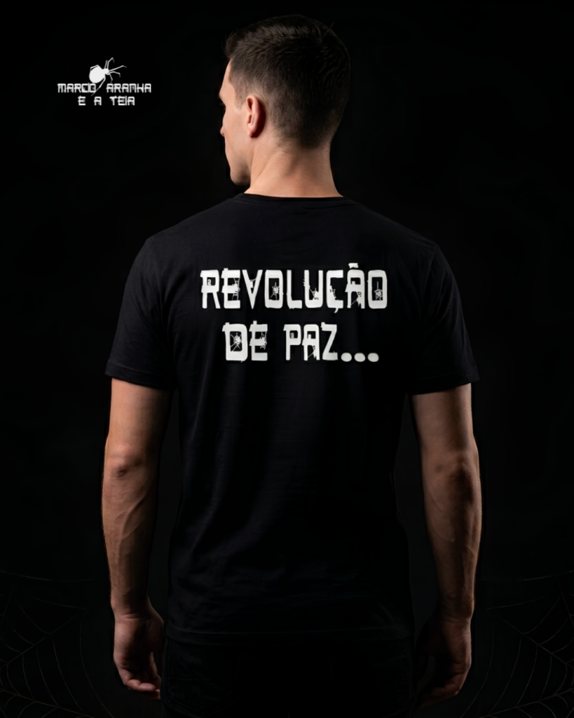 Camisa na cor preta